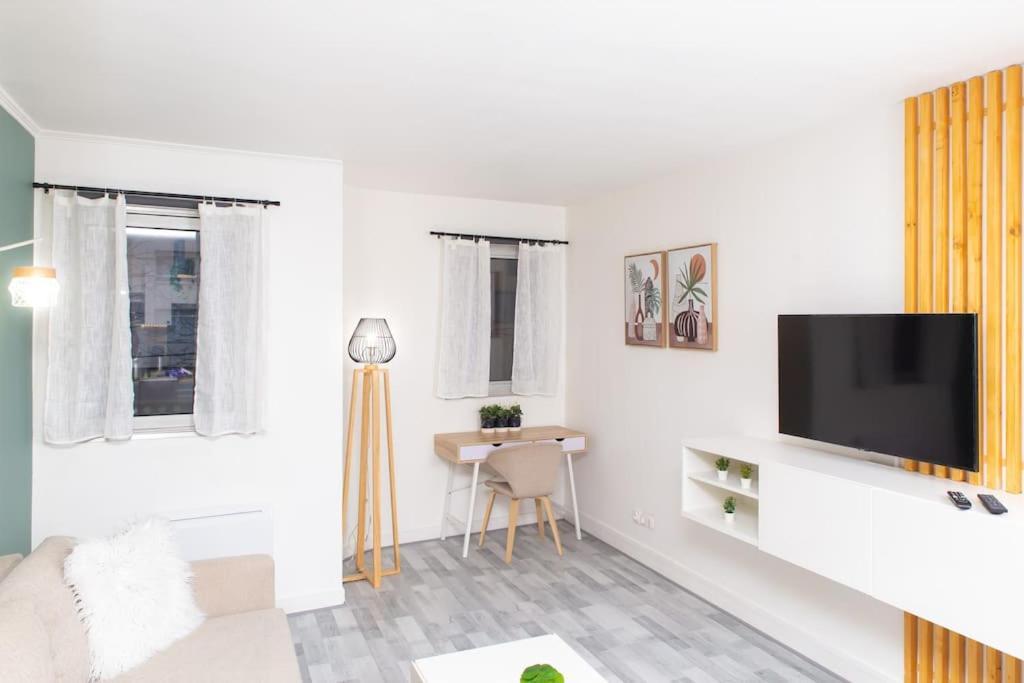 Moderne Et Tropical 15 Min Paris * Juvisy-sur-Orge