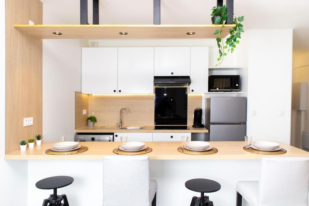 Moderne Et Tropical 15 Min Paris * Juvisy-sur-Orge