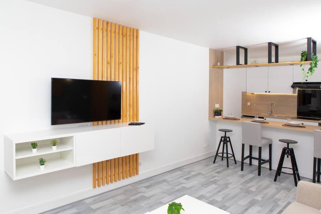 Apartment Moderne Et Tropical 15 Min Paris *